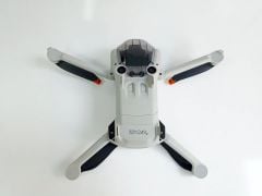 SIFIR GİBİ DJİ MİNİ 3 PRO RC EKRANLI KUMANDALI